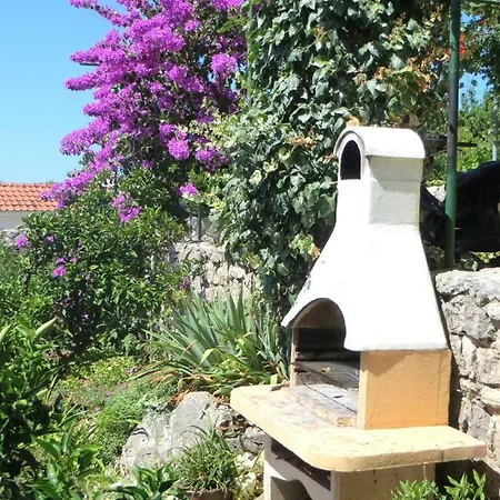 Ema Krk Apartamento